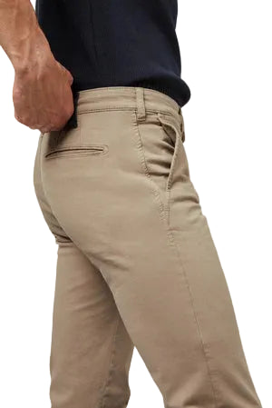 Meyer Slim Fit Chinos
